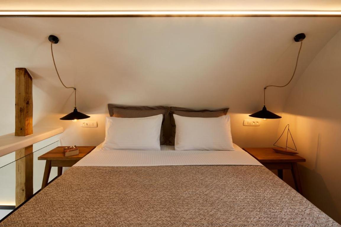 Hermes Hotel Камари Экстерьер фото